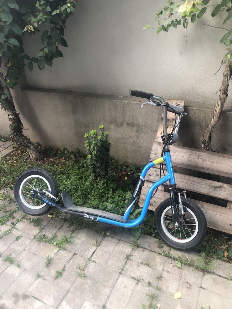 Vand trotineta Arcore la 90 lei