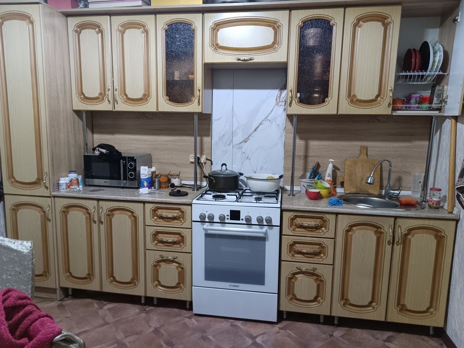 Прода кухонный гарнитур