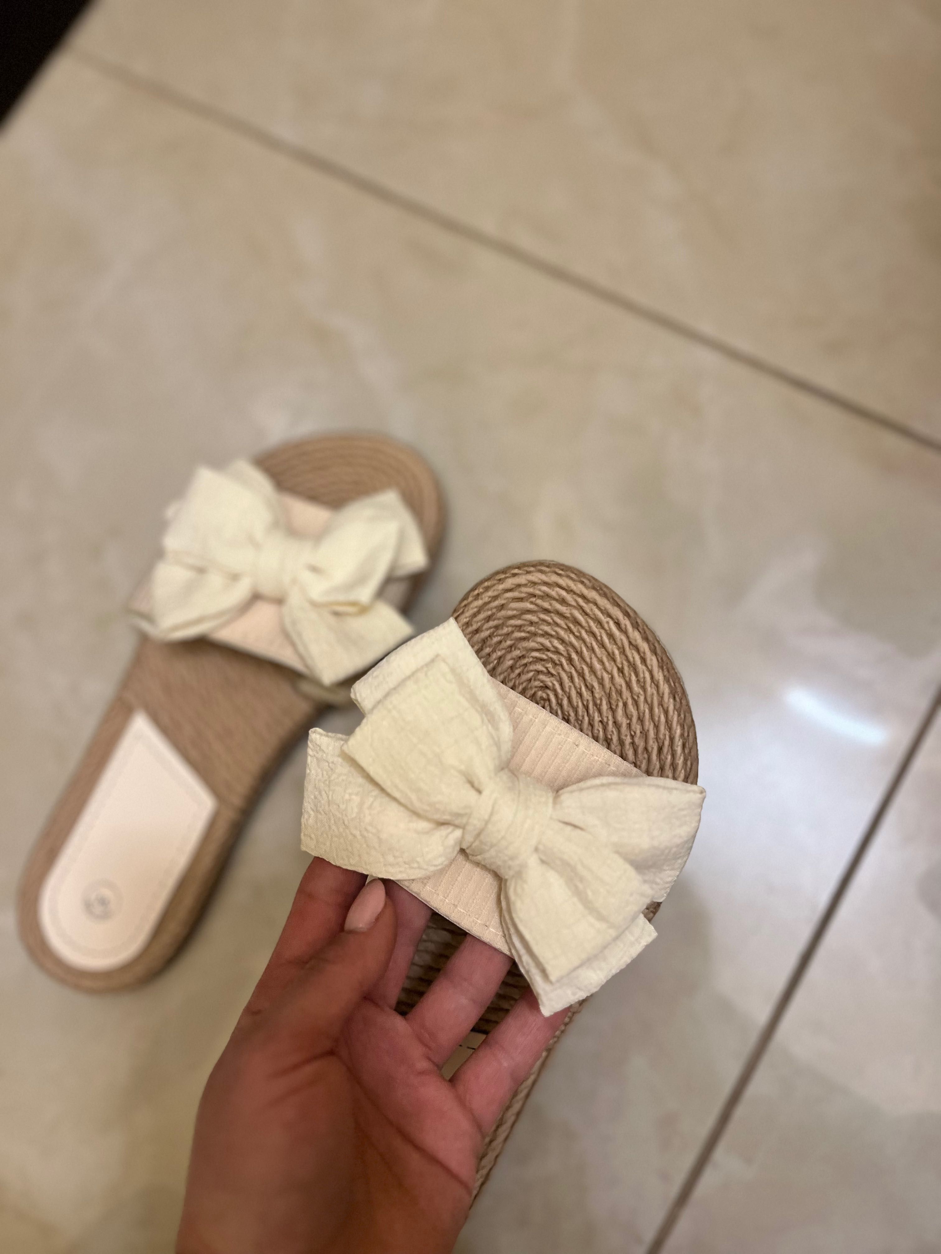 Дамски нови чехли