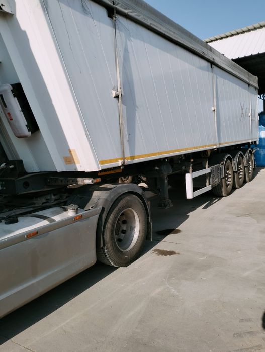 Cap tractor DAF 460  XF si Bena cereale WILHTON