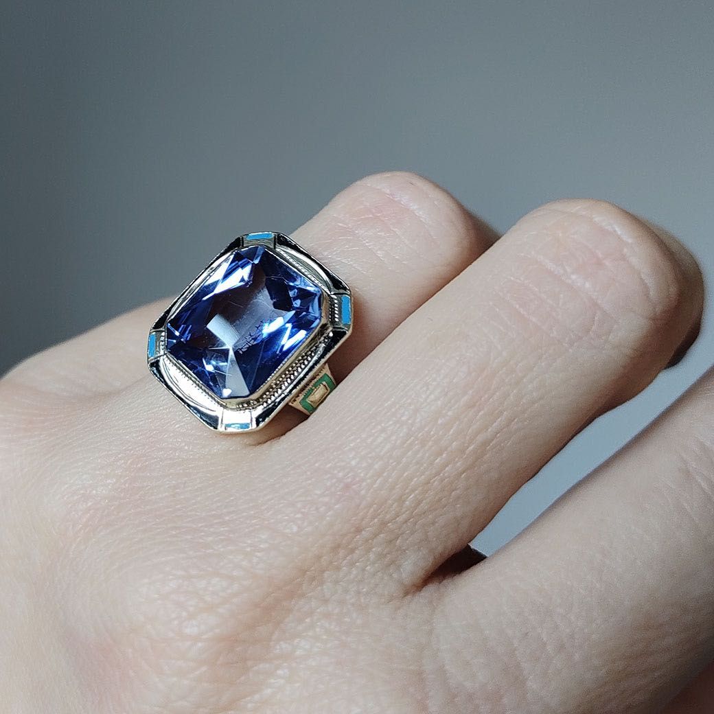 inel Art Deco, aur 14k, safir Verneuil, email, certif.