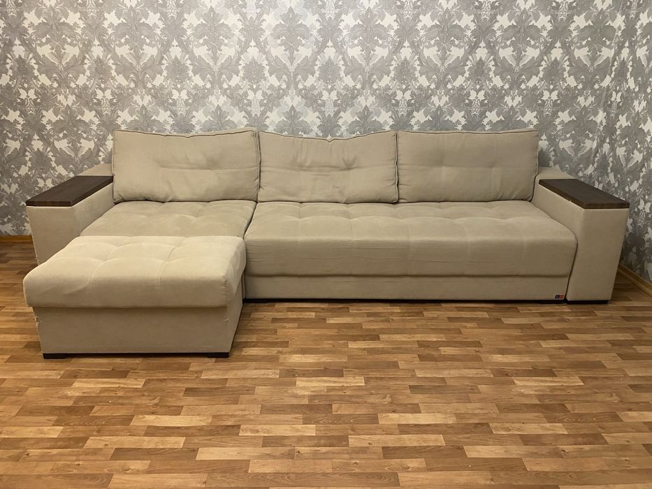 Срочно продам диван 3,5 м