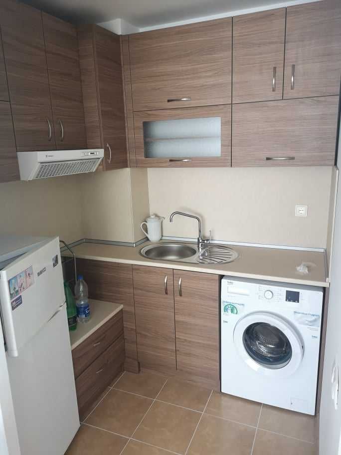 Дава се под наем Двустаен апартамент в Бургас, Славейков - 60 кв.м за 102 € - Снимка #4