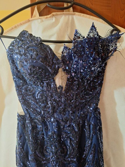 Абитуриентска рокля