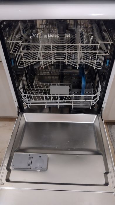 Mașină de spălat vase Beko