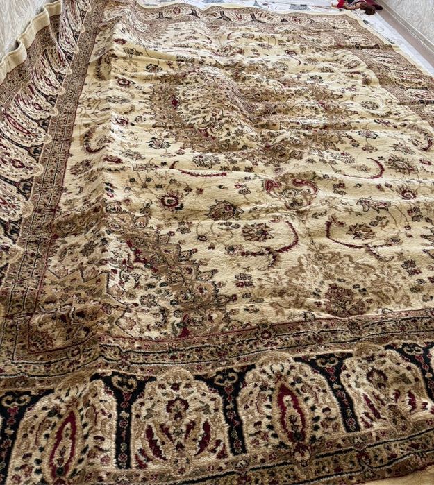 Кілем сатылады. 3×4