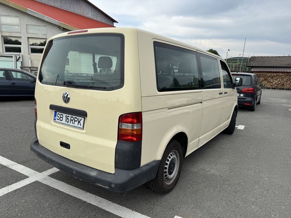 VW T5 AUTOMATIC 8+1 Transporter 2,5 TDI fabr 2008 stare perfecta