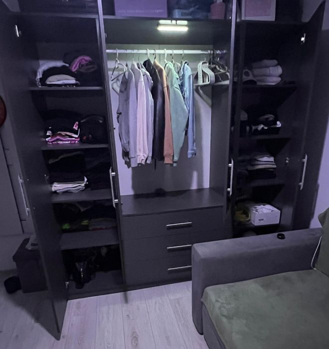 Dulap dormitor 2000 pe 1960