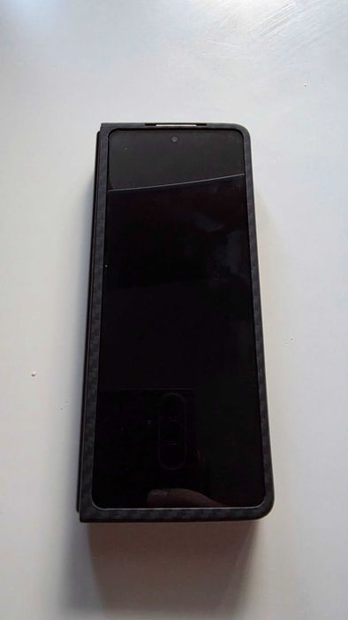 Samsung Galaxy Z Fold 5 512GB Black + 3 cases