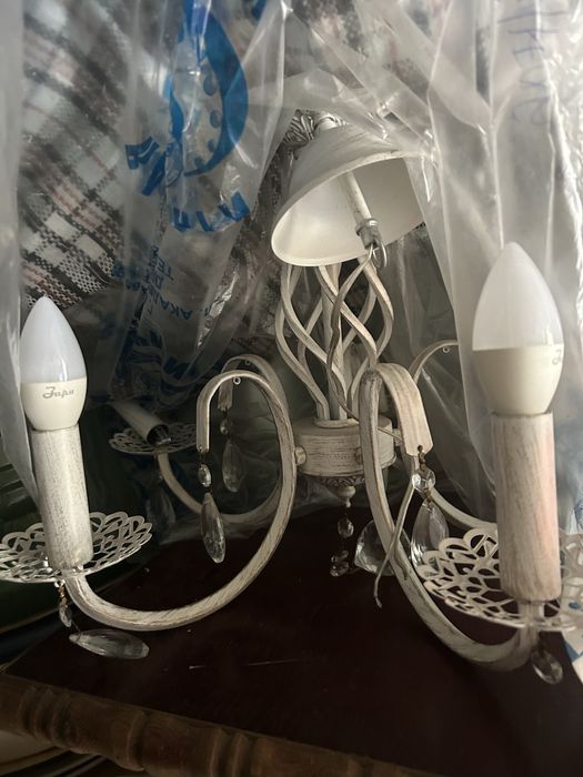 Люстра комнатная