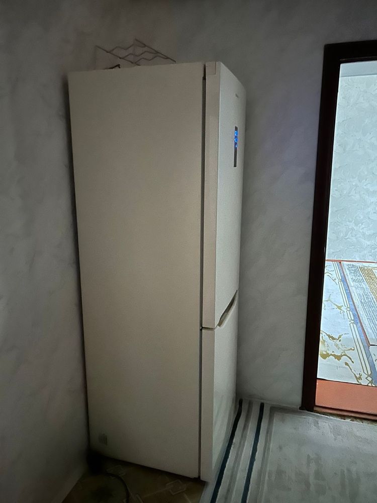 Холодильник   SHIVAKI
