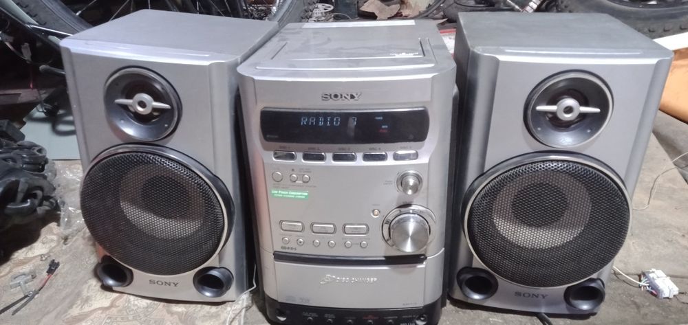 Музыкальный  центр SONY