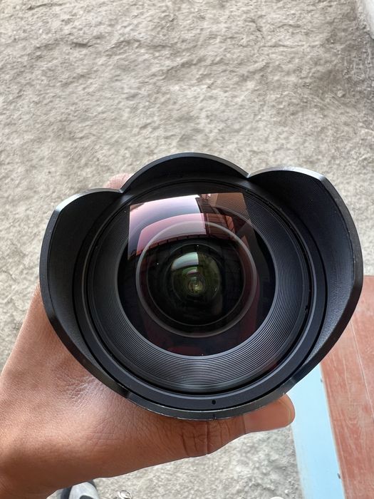 Samyang 14mm zo’r holatda