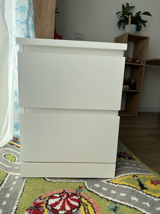 Тумбочка икеа (swed house) и письменный стол