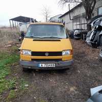 Volkswagen Transporter 2,4 TDI на части