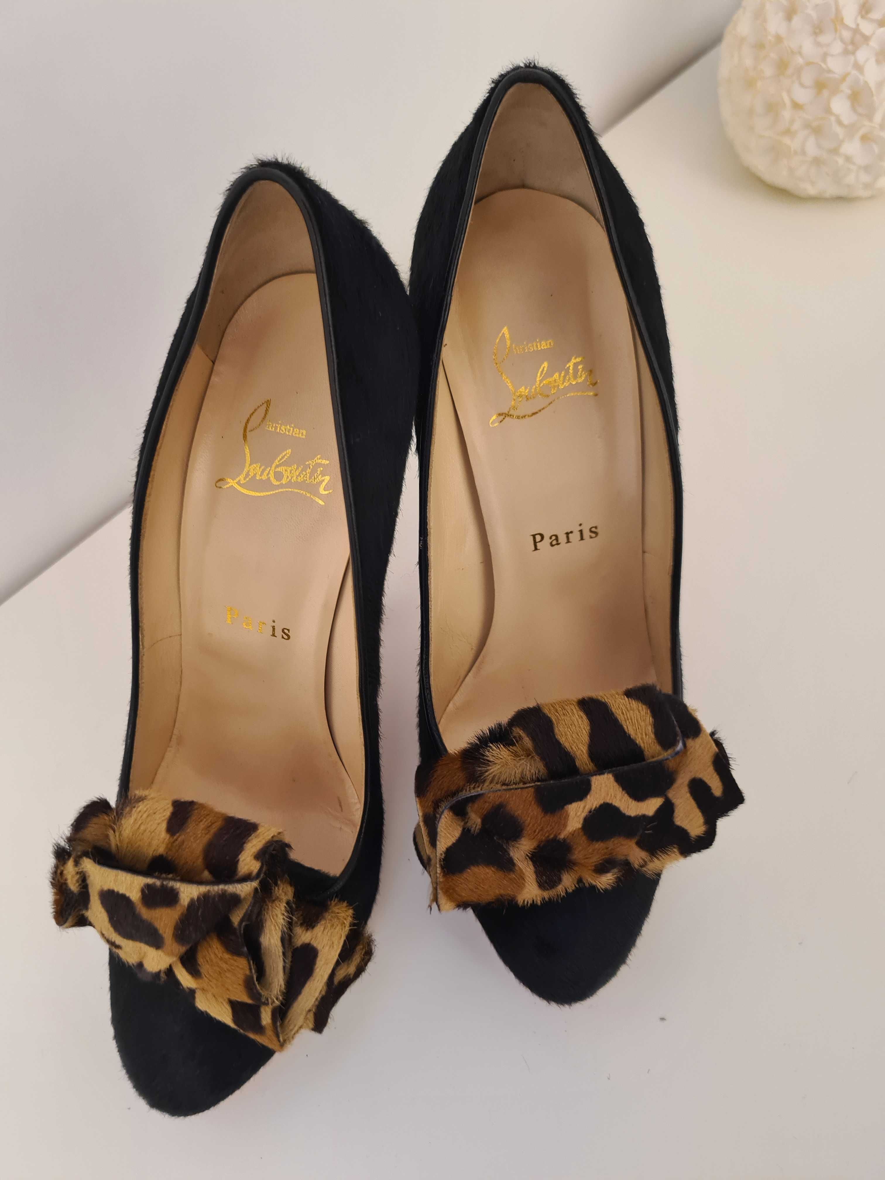 Pantofi CHRISTIAN LOUBOUTIN  Almond Toe - Marime 37