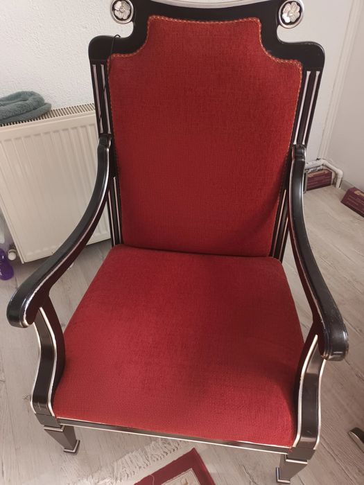 Band Doua Canapele și doua fotolii de sufragerie