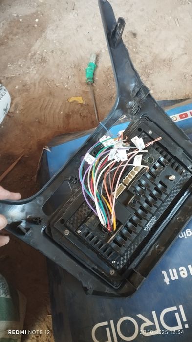 Авто магнитофон сатылады