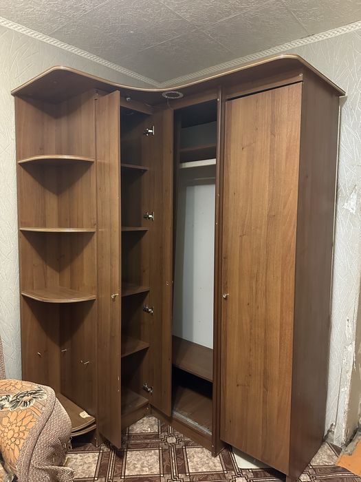 Отдам шкаф бесплатно район хим городков