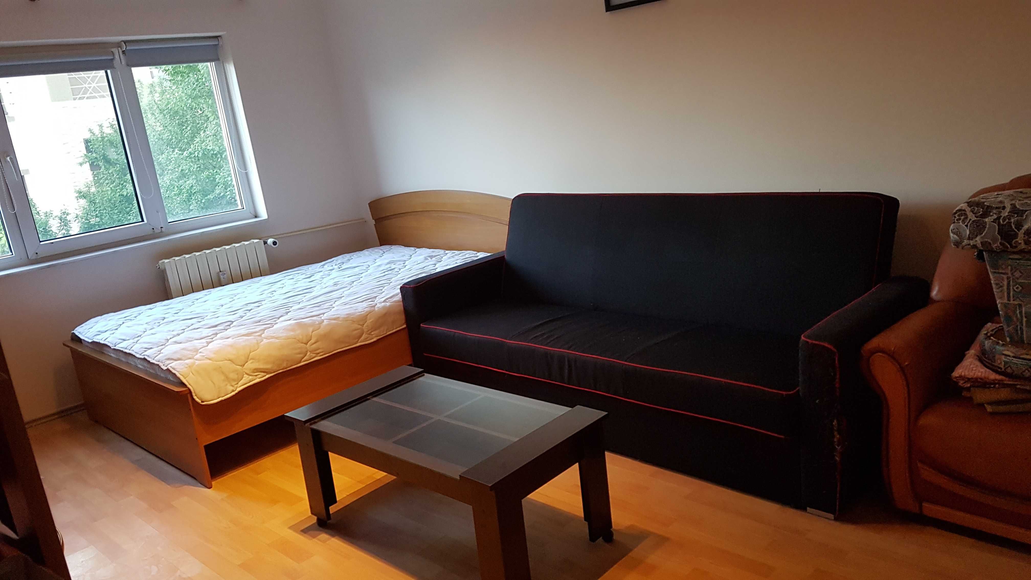 Vand apartament cu 2 camere, pe bd. Dezrobirii nr 149