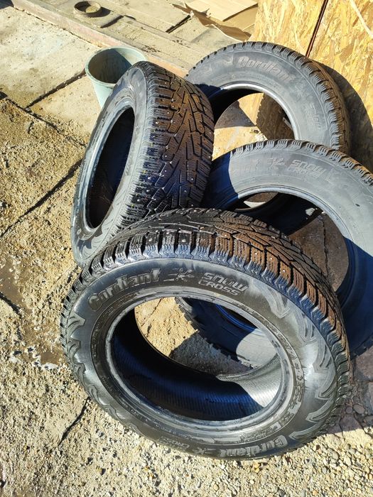 Продам зимним шины