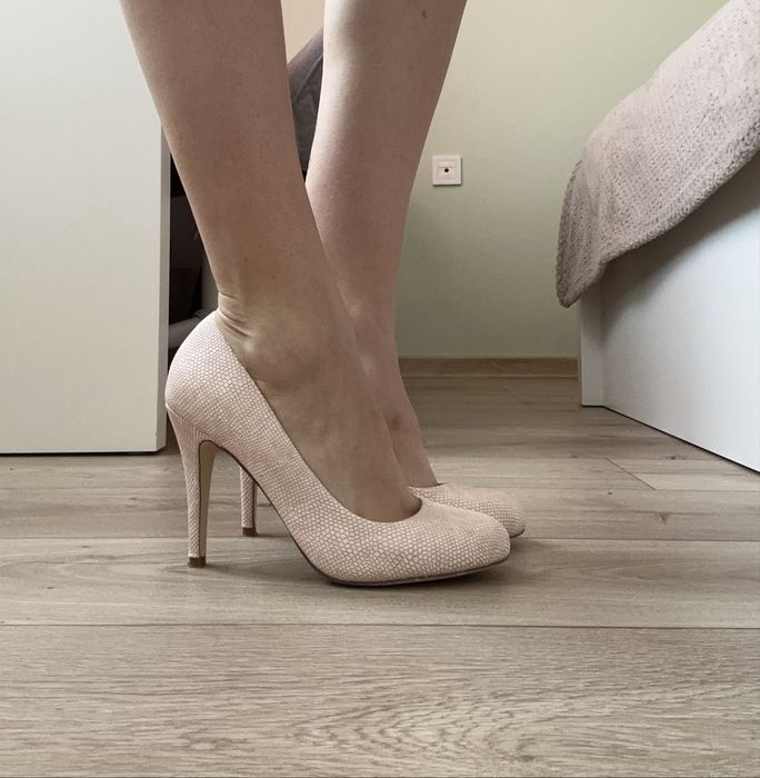 Дамски обувки на ток