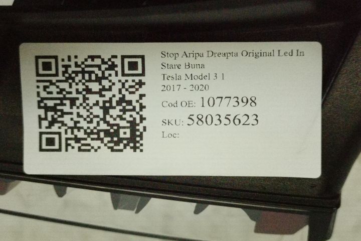 Стоп Десен Ляв Оригинален Led В Добро Състояние Тесла / Tesla Model 3