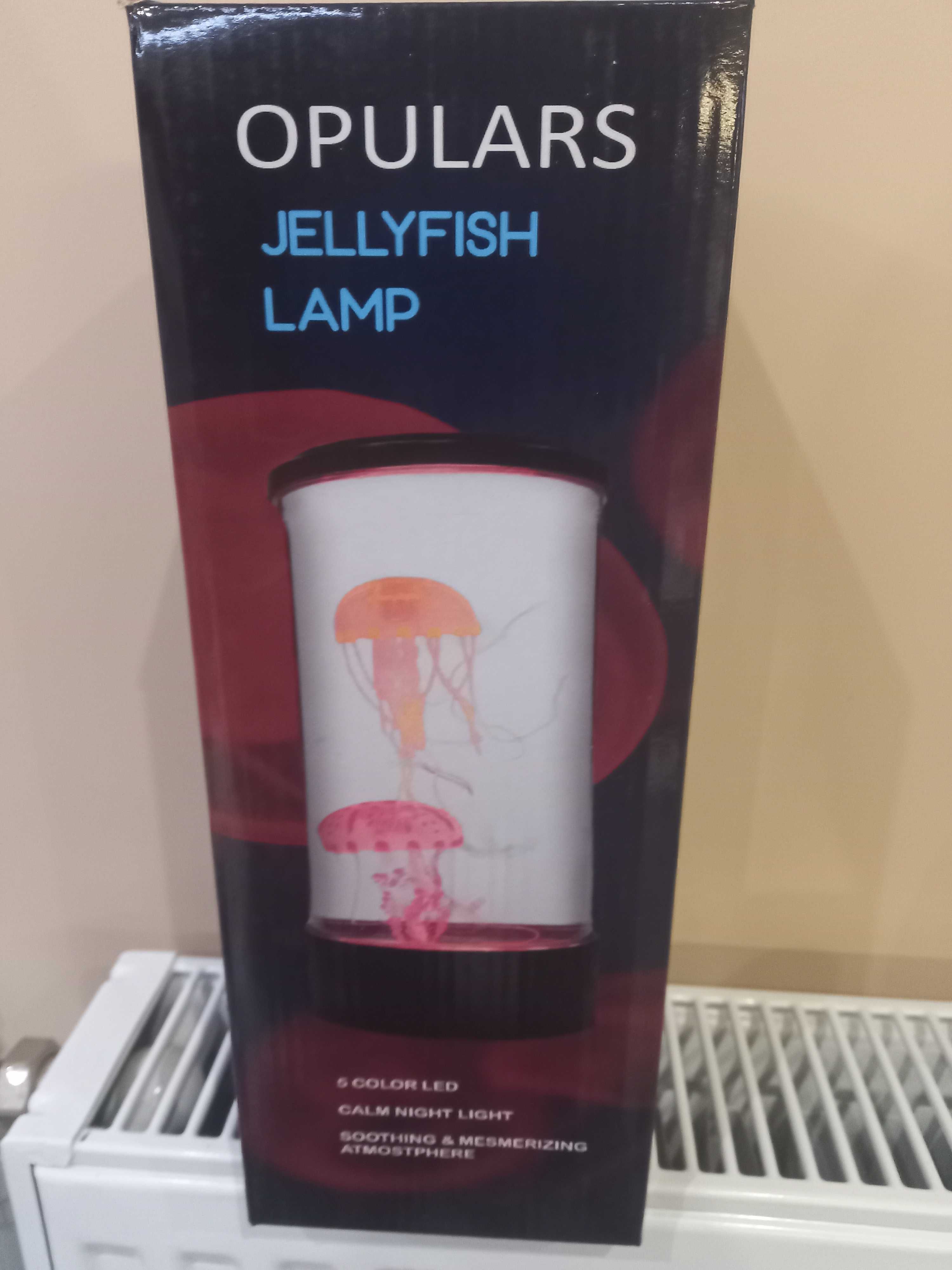 LED лампа - аквариум с медузи