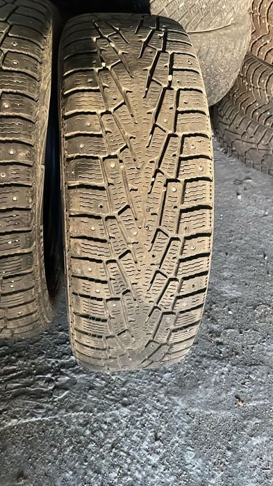 Продам Зимние шины шипованные
