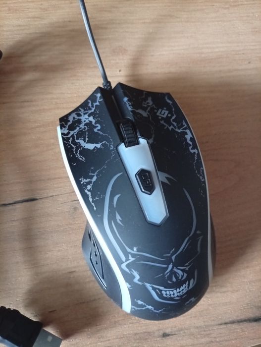 Продам мышь defender