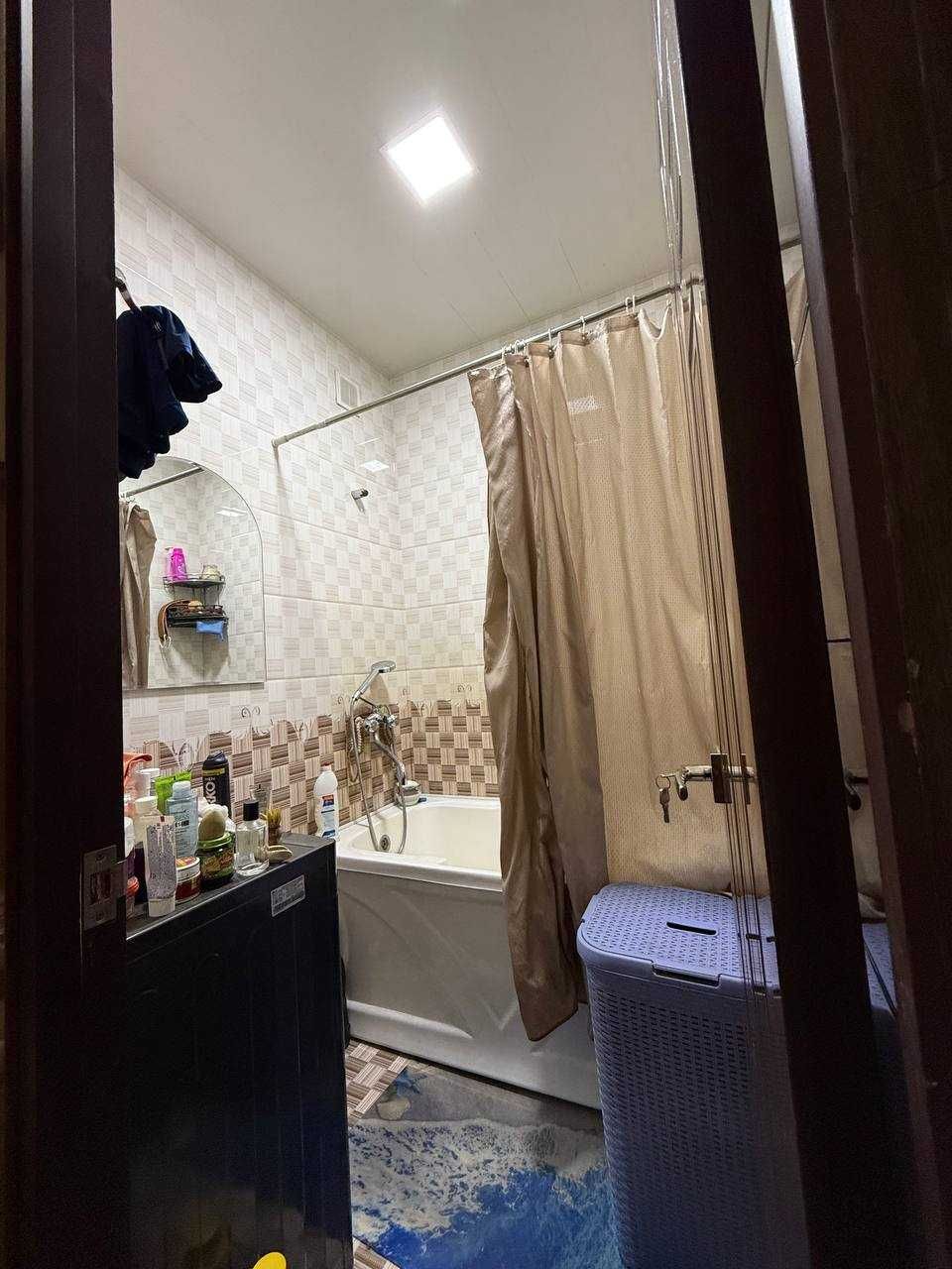 СРОЧНО !! Продается квартира в Яшнабаде 3/3/4 ( 64 кв/м ) Авиасозлар 3