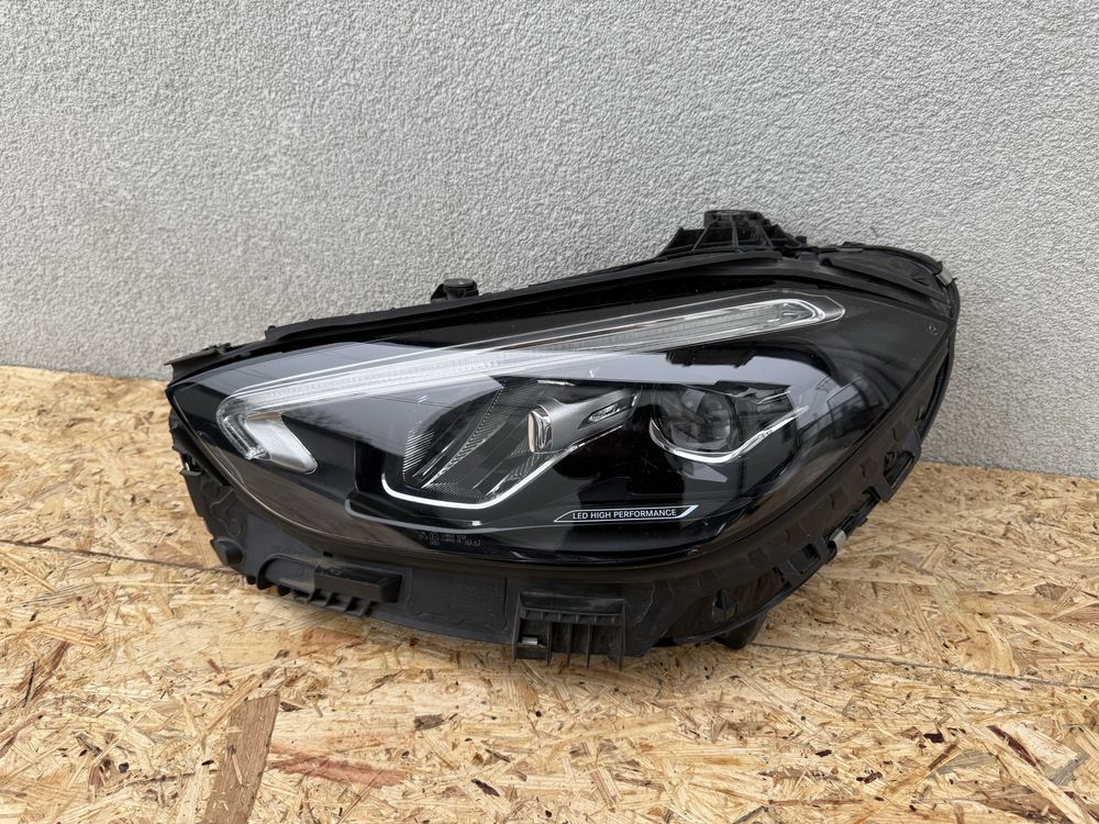 Far stanga Mercedes C Class W206 LED High Performance Original