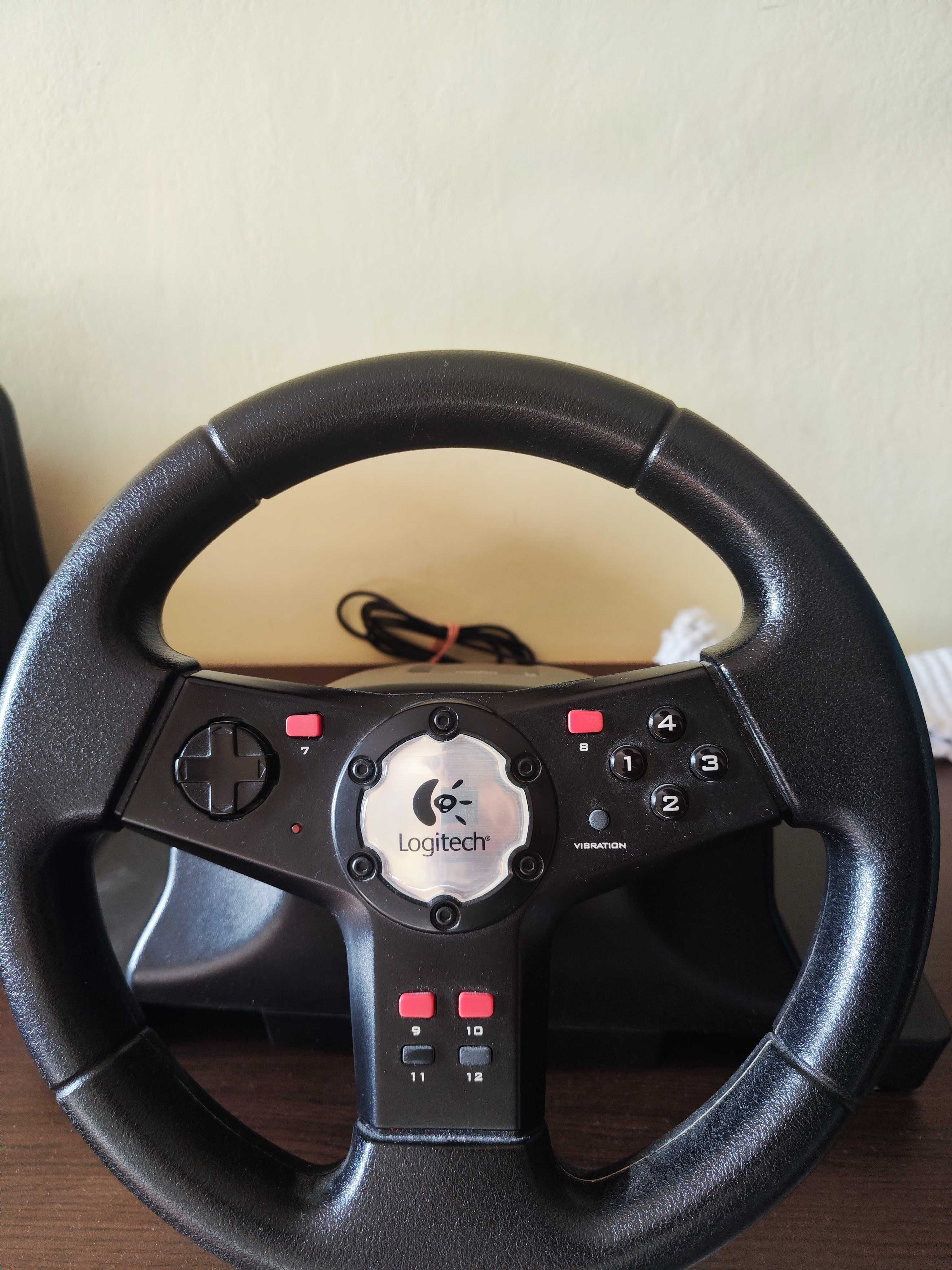 Волан и педали Logitech