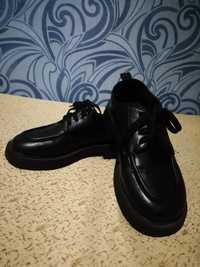 Женские туфли-лоферы в отличном состоянии размер 40 цена 100 000