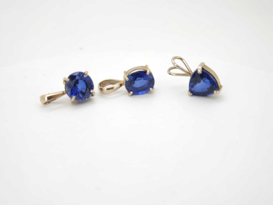 Pandativ 14k cu safir sinteza aprox 3,5ct