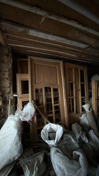 Eshik rom karopkalari bilan sotiladi