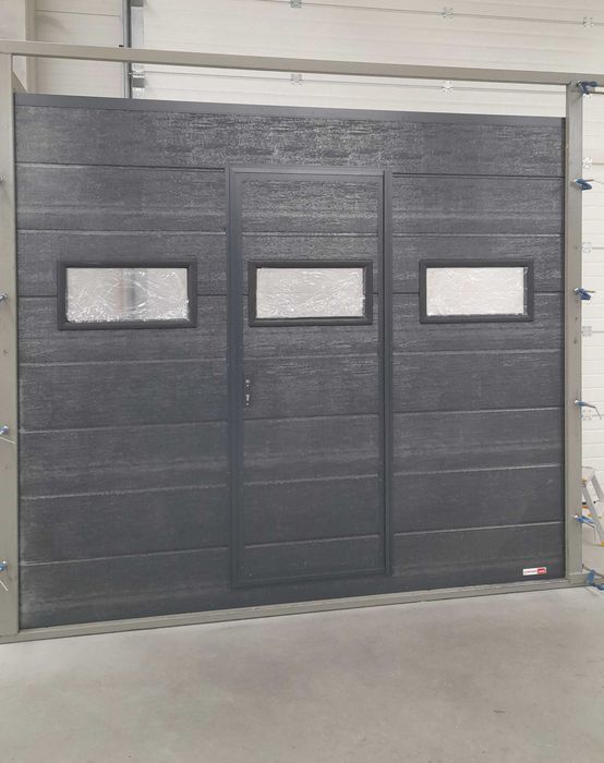 Usa garaj sectionala 3000x2500 gri antracit, automatizare si accesorii