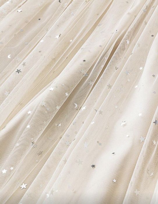 Рокля ХЛ, с бляскава мрежа с отворени рамене