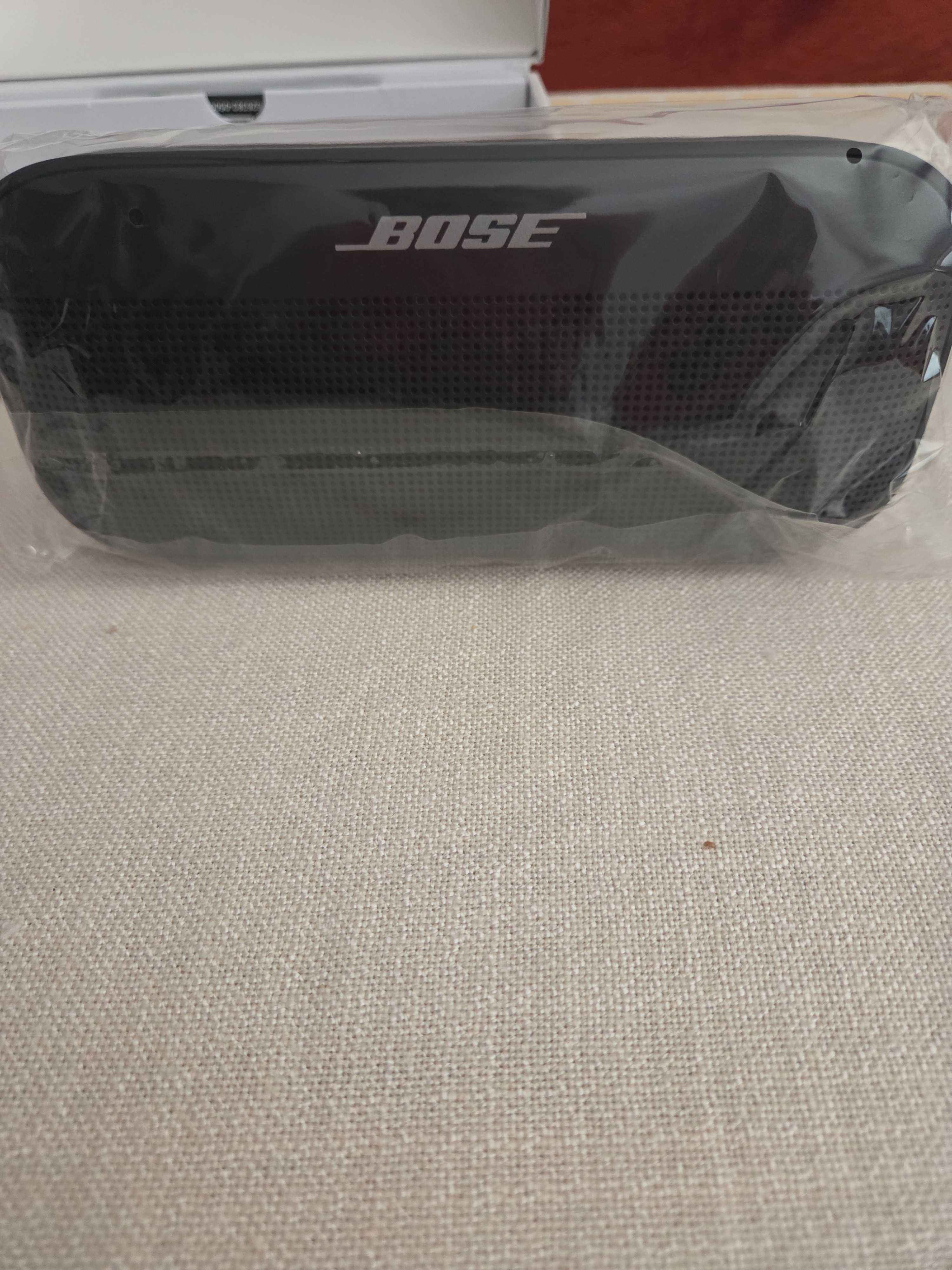 BOSE  soundLink  flex