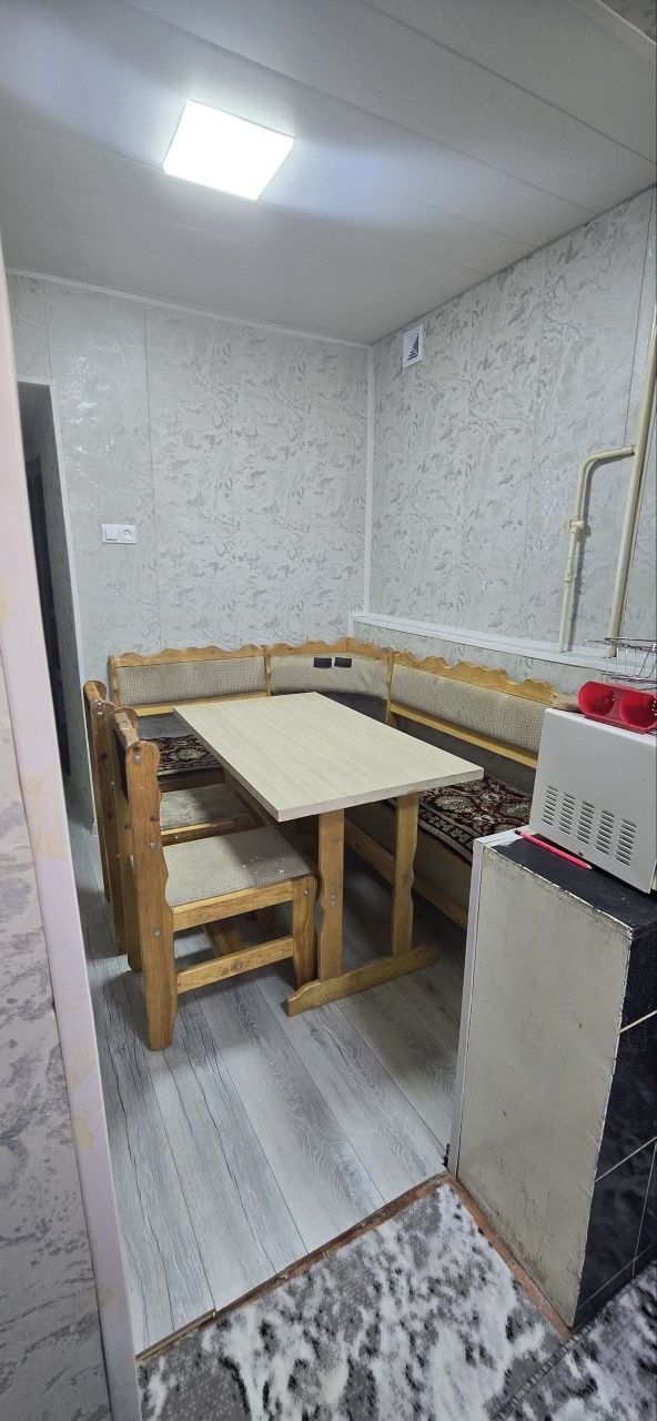 Ижарага 2 хоналик квартира берилади.Ор:Горгаз, Ош марказ