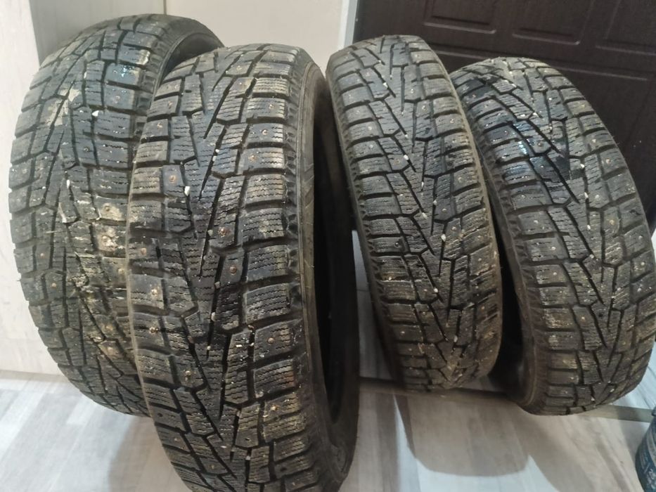 Продам комплект шин
