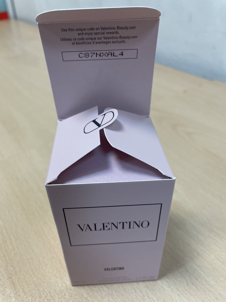 Valentino Valentina Eau de Parfum 50 ml Нов!