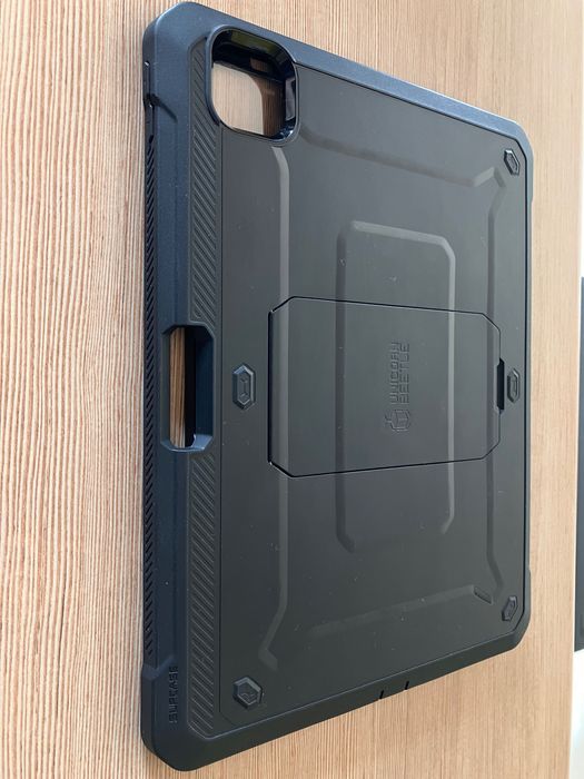 Husa Unicorn Beetle Ipad Pro gen 3 11”