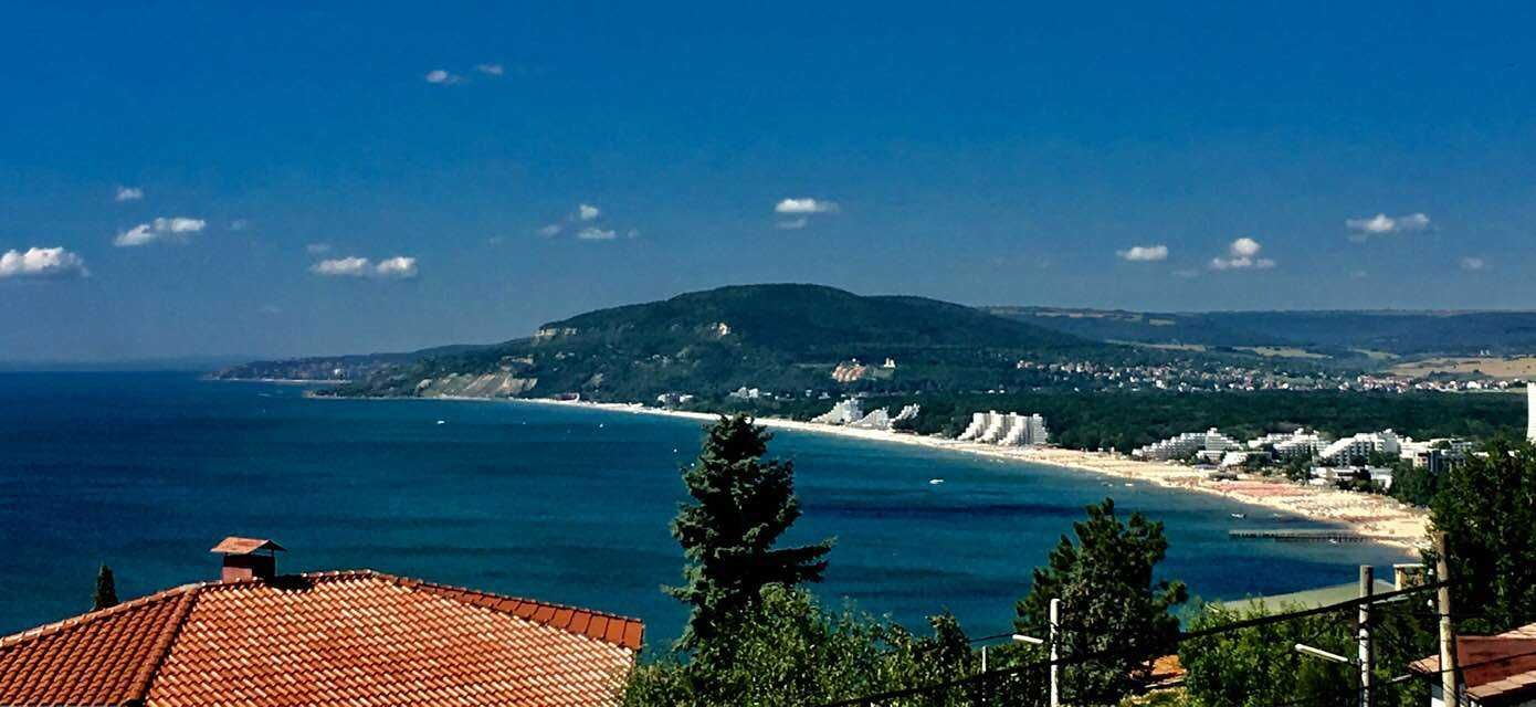 Къща край морето Албена
