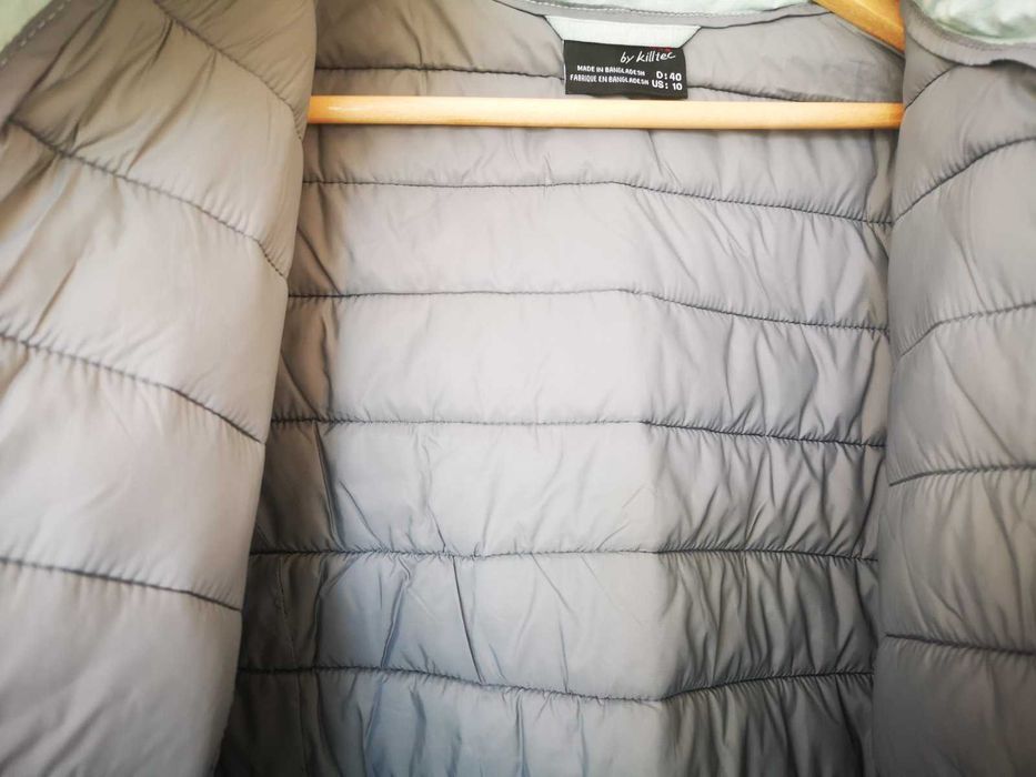 Ново яке в резидав цвят размер М