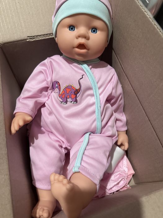 Bebelus cu 3 schimburi de haine 40