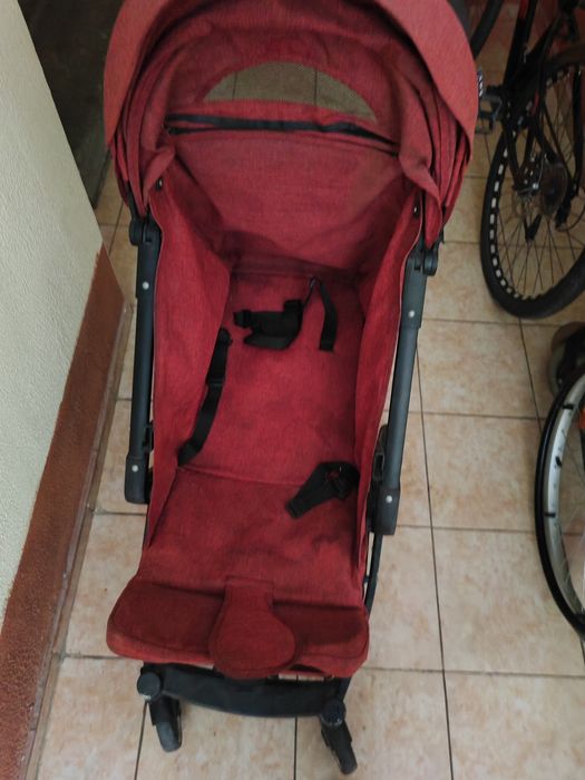 Детская коляска, красная, раскладная