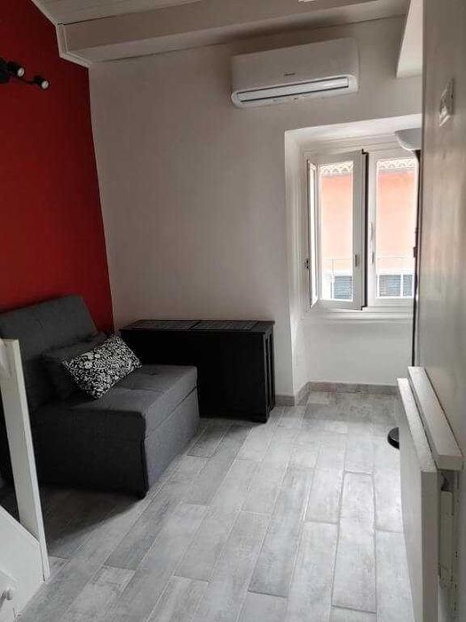 Дава се под наем Двустаен апартамент в София, Център - 65 кв.м за 397.8 € - Снимка #4