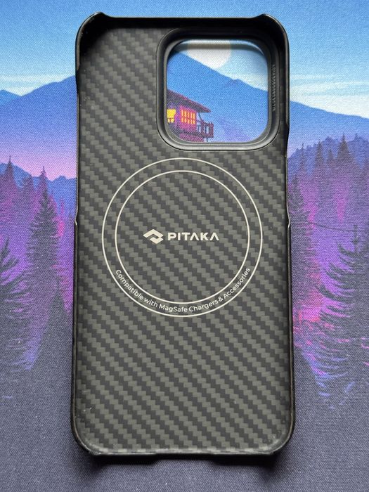 Husa carbon Pitaka Iphone 15 pro