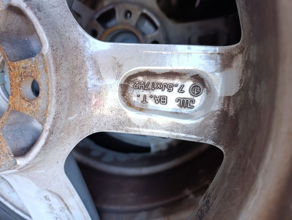 Гуми с Джанти 17ц Aluett